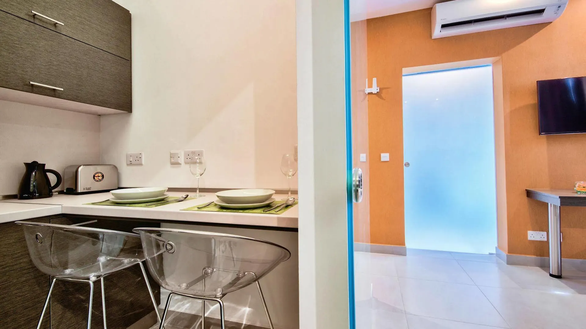 Jules Suites San Ġiljan